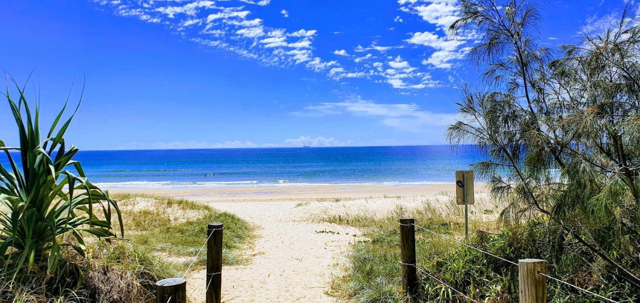 Serene Beachside Apartment Marcoola Esterno foto