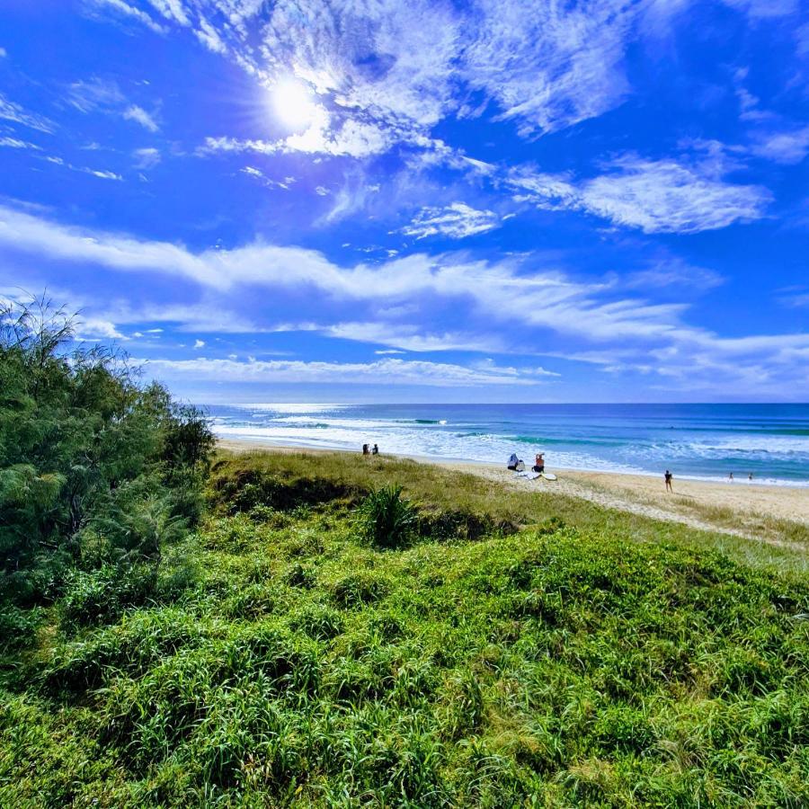 Serene Beachside Apartment Marcoola Esterno foto