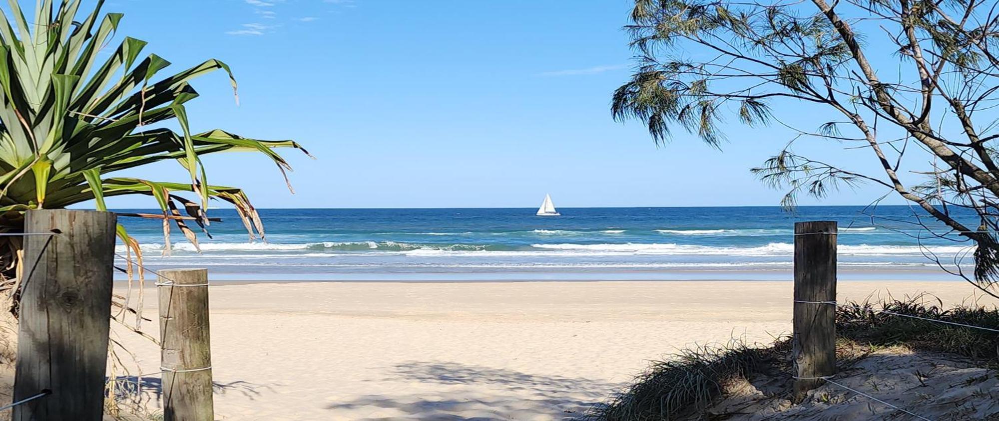 Serene Beachside Apartment Marcoola Esterno foto